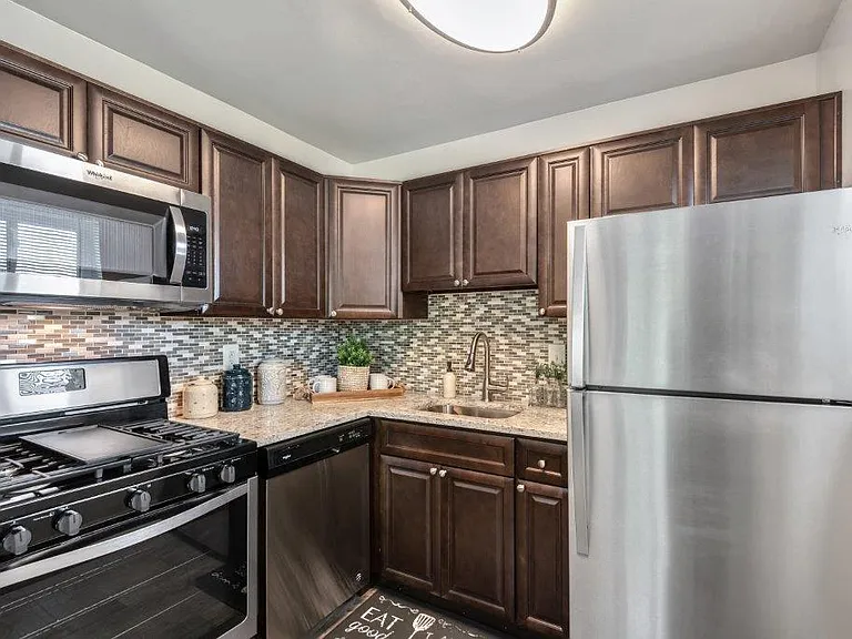 Charlesmont Apartment Homes — Photo 1