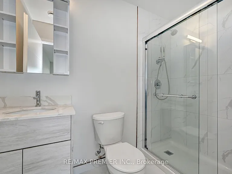 60 Frederick St #402 — Photo 8