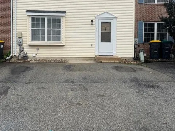 51 Boxelder Ln, Bear, DE 19701