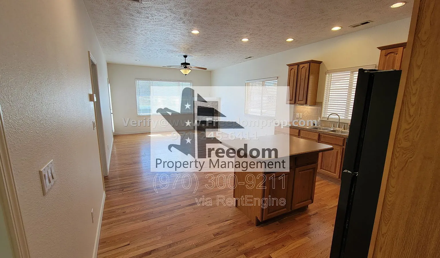 2 bed, 2.0 bath, $1,900 — Photo 3