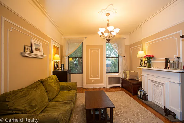 Sold by Garfield Realty  | media 3