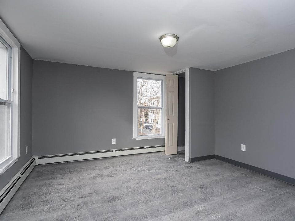 2nd image of 212 Martin St #1-3