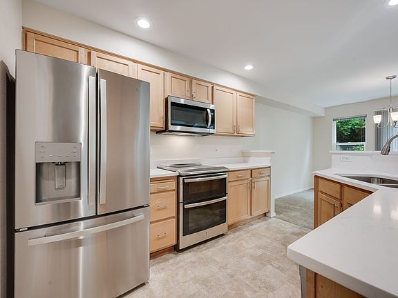 5th image of 2201 192nd St SE APT B2