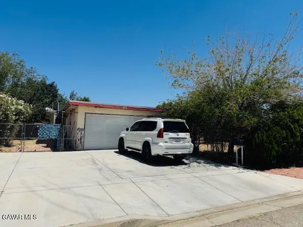 2039 W Lingard St, Lancaster, CA 93536