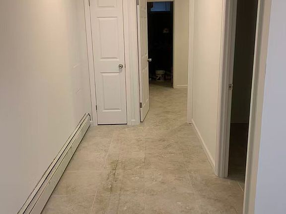 4th image of 9417 118th St Floor 1