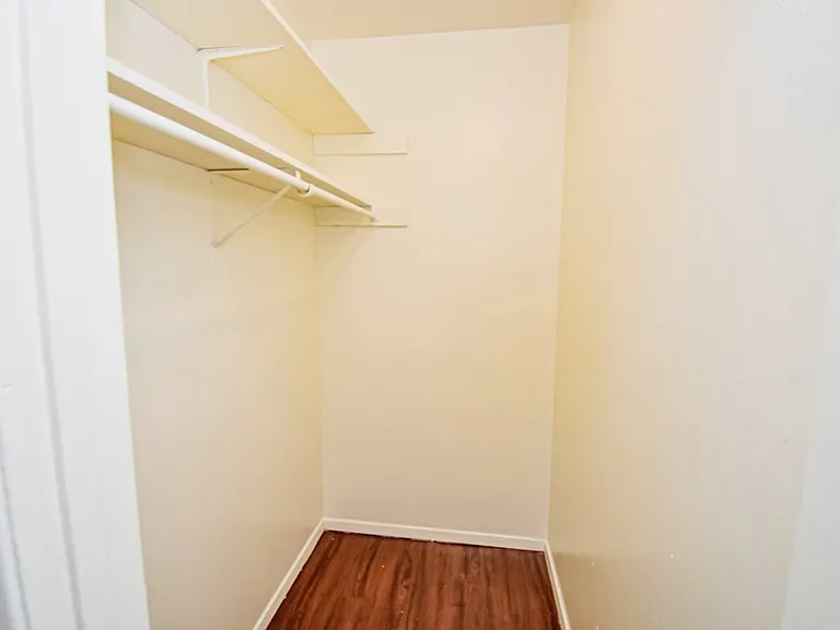 100 Sunset St — Photo 16