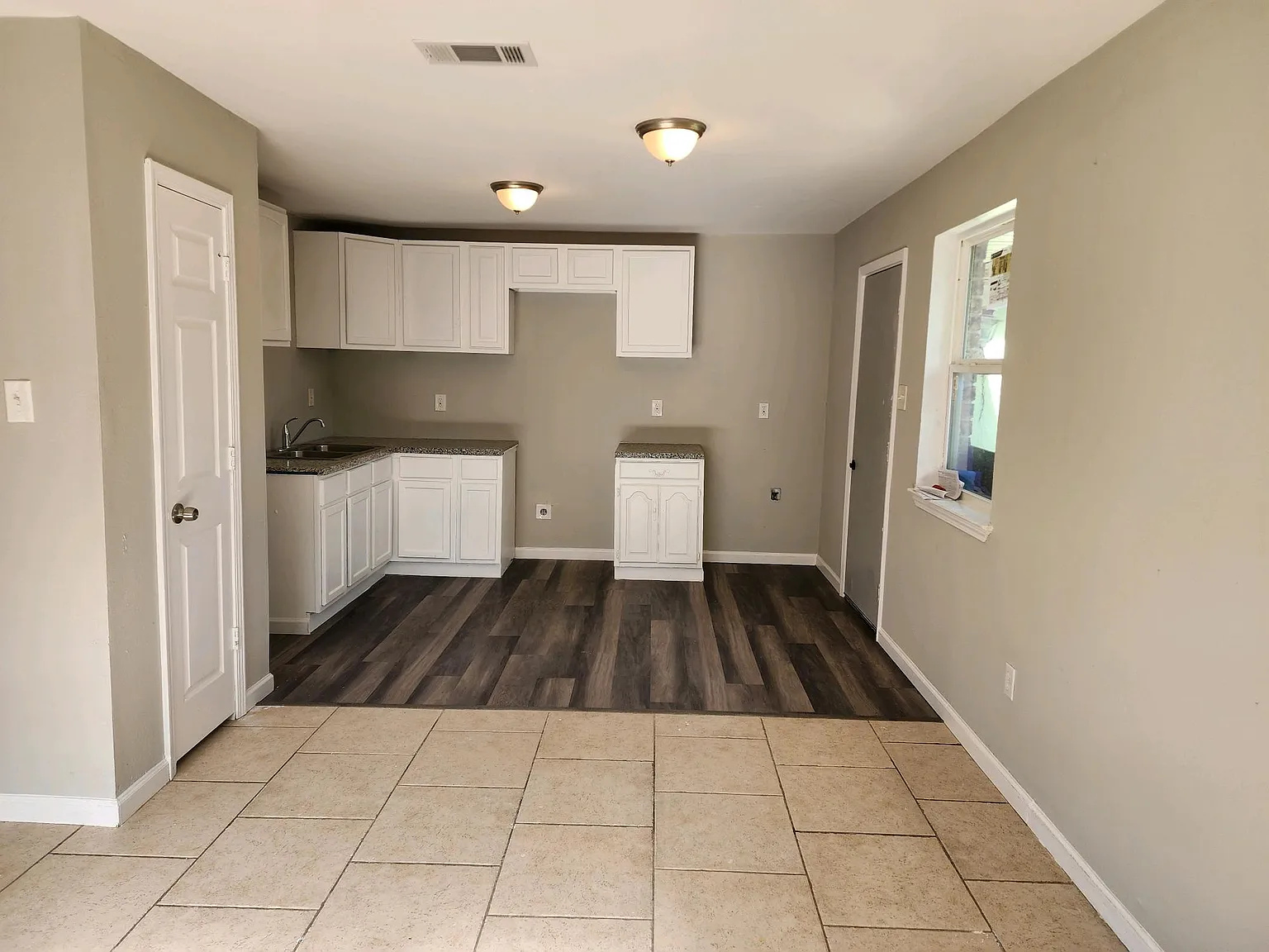 3 bed, 1400 sqft, $1,300 — Photo 3