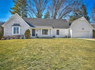 12800 Oakmont Dr, Kansas City, MO 64145