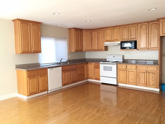 2nd image of 4272 Arpeggio Ave