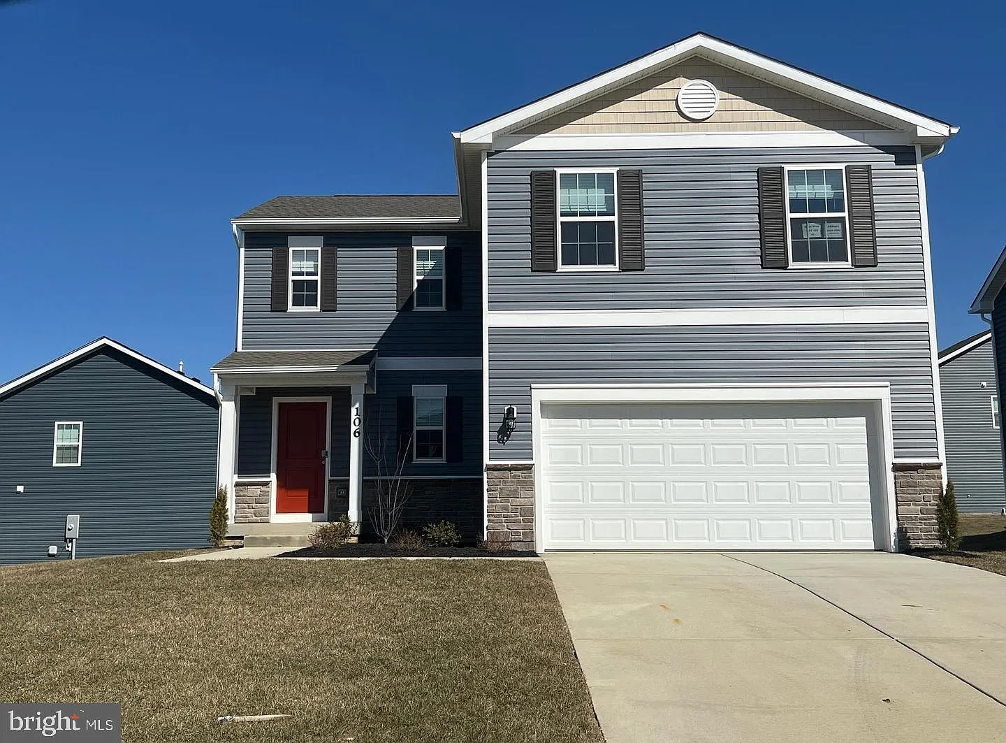 5 bed, 2.5 bath, 2215 sqft, $2,600 — Photo 1