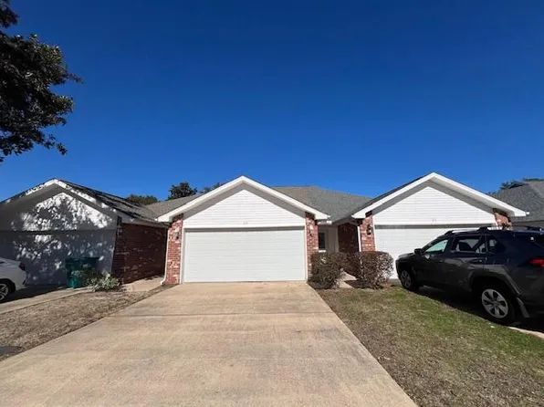 23 E Lane Dr, Mary Esther, FL 32569