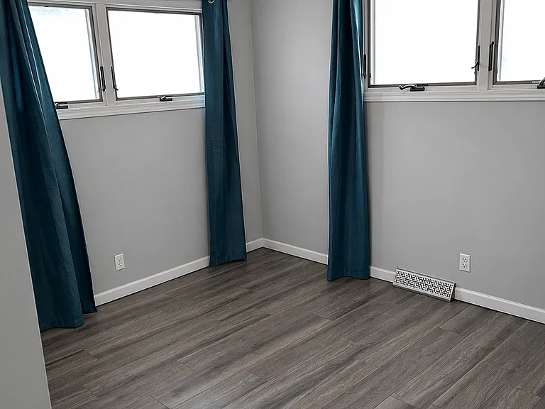 6000 Colby St — Photo 11