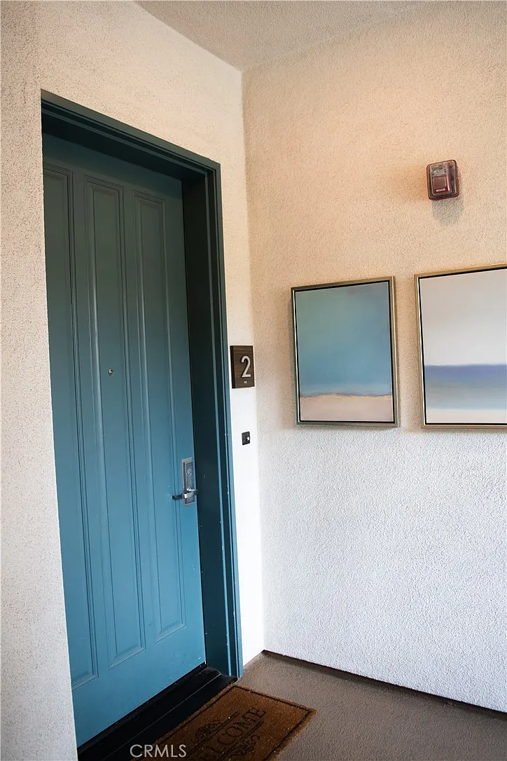 4 bed, 3.5 bath, 2580 sqft, $14,950 — Photo 3
