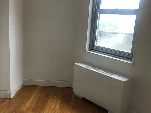 5th image of 85-15 Main St Penthouse G