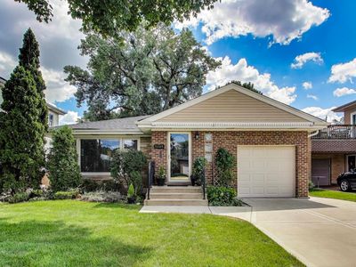 5665 N Rogers Ave, Chicago, IL, 60646