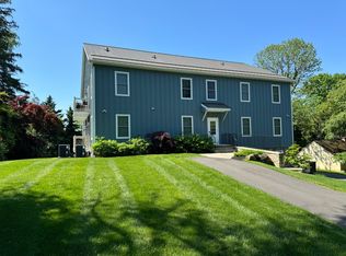 301 Edgeboro Dr APT 5, Newtown, PA 18940