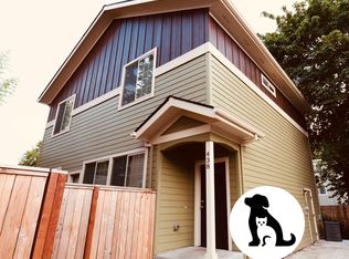 438 NW 10th St, Corvallis, OR 97330