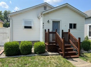 437 4th St, Illiopolis, IL 62539