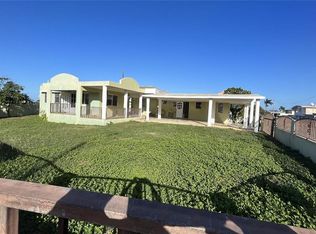 1 Calle Onix Urb Lamela, Isabela, PR 00662