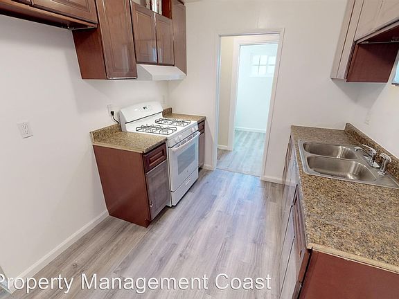 4th image of 520 N Olive St APT C