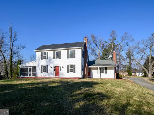 15402 Nomad Dr, Bowie, MD 20716