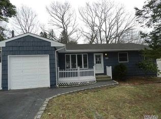 474 Ontario St, Ronkonkoma, NY