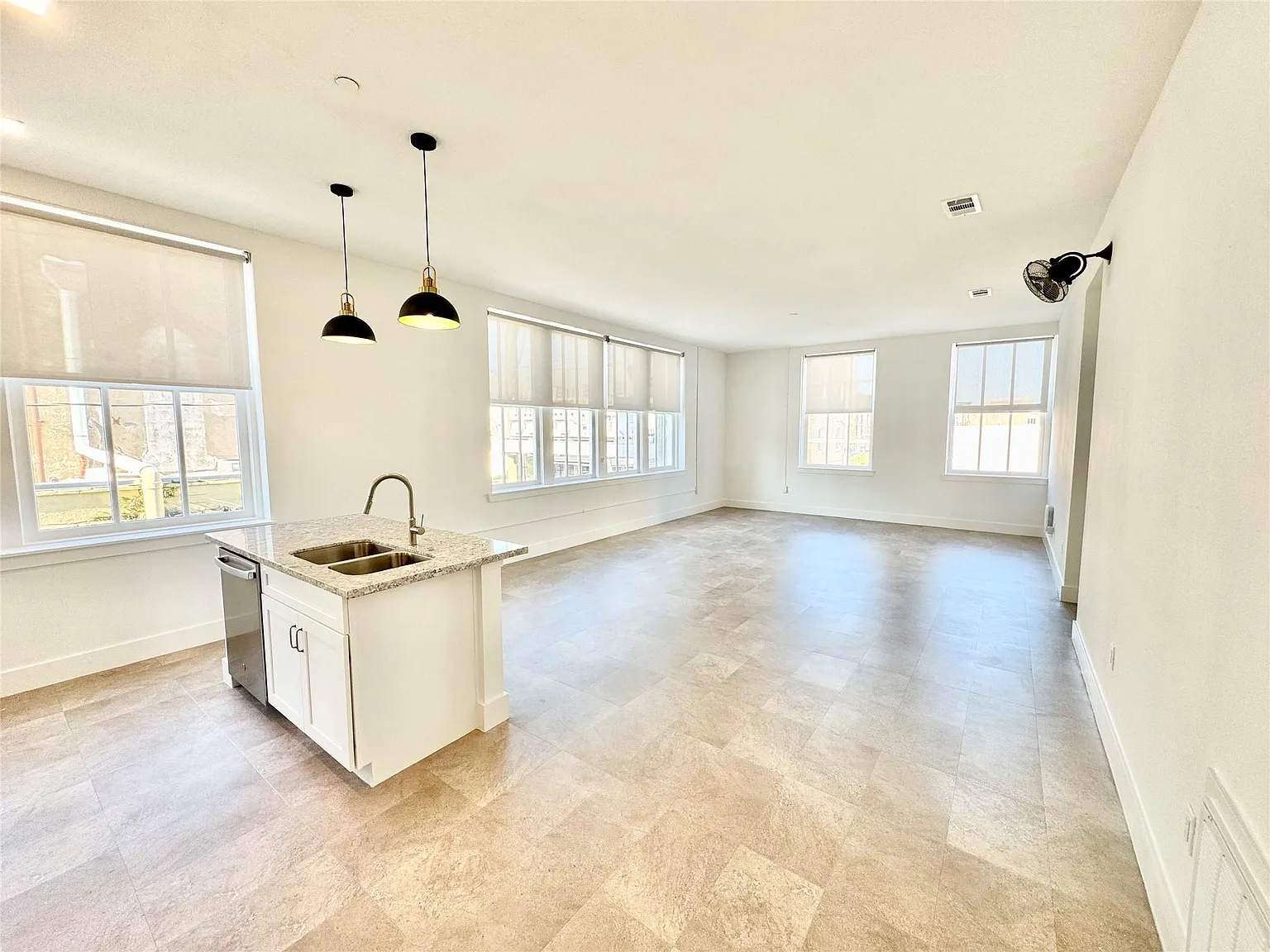 2 bed, 2.0 bath, 1166 sqft, $2,775 — Photo 1
