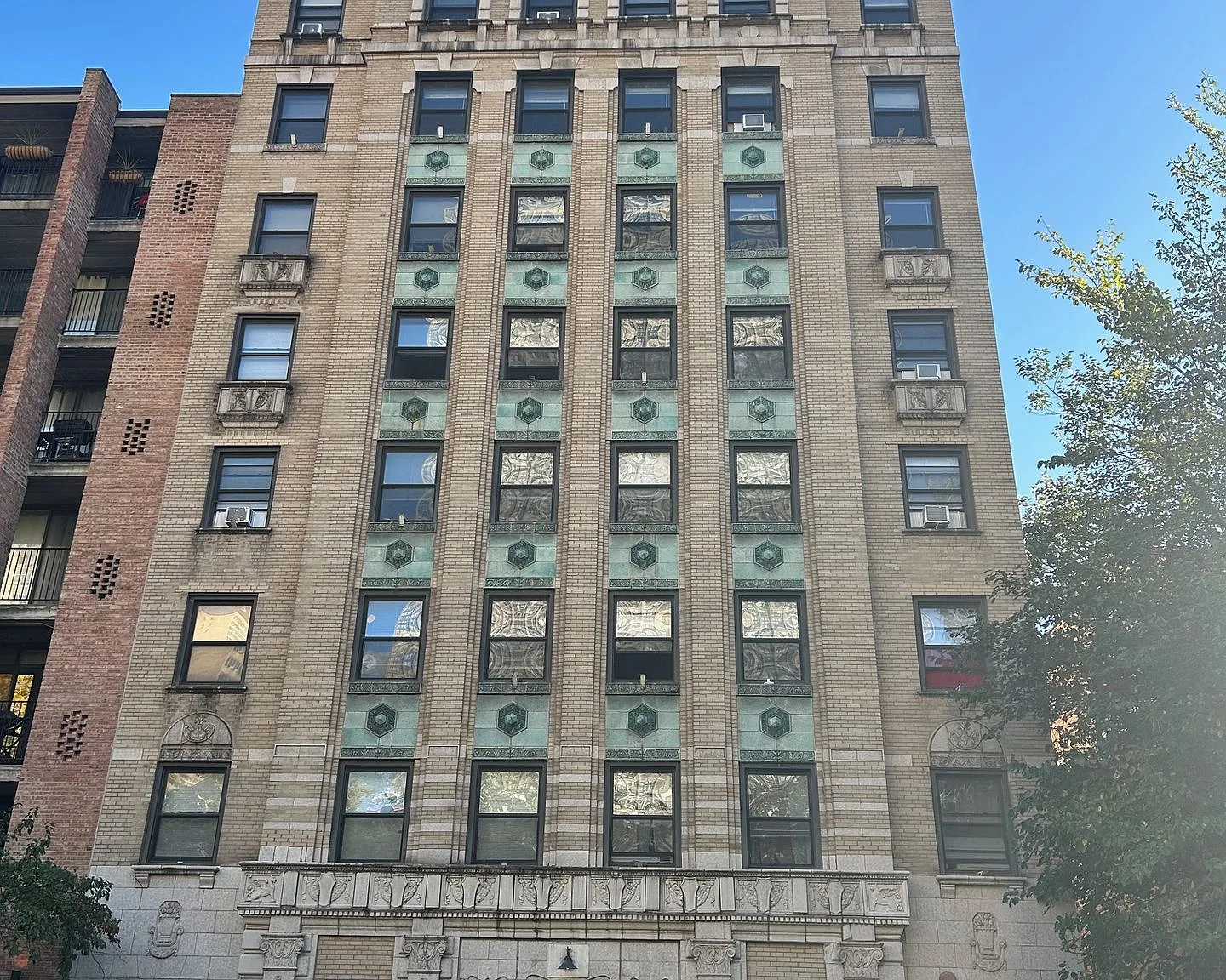 Annabelle LLC — Photo 1