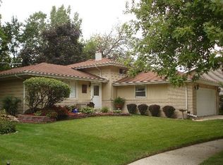 5241 Crescent Green Ln, Oak Forest, IL 60452