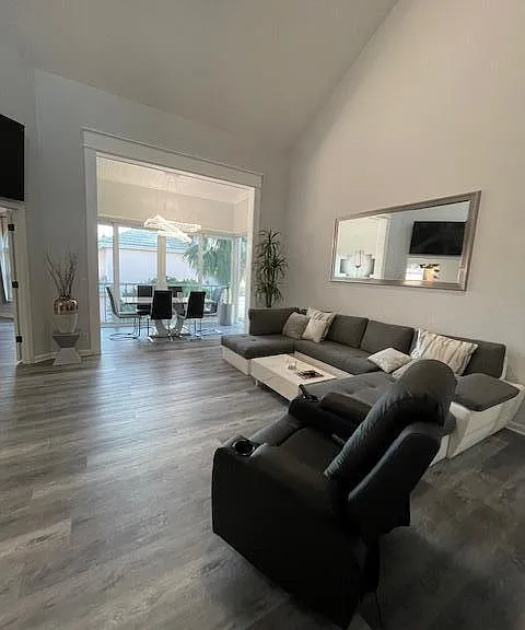 3602 Fairway Dr N — Photo 6