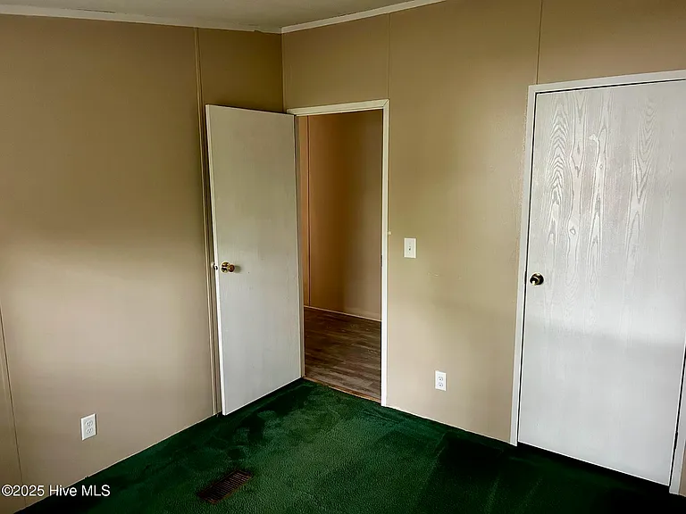 231 Church St — Photo 12