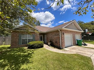 12322 Pineview Ln #B, Ponchatoula, LA 70454