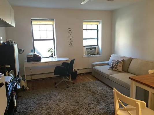 Rented by Evans Real Estate | media 17