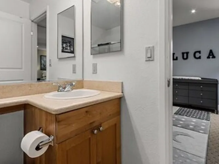 330 S Overlook Dr — Photo 19