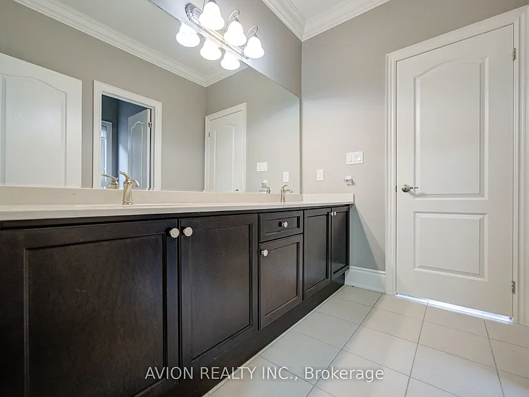 102 Joseph Hartman Cres — Photo 42