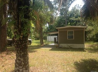 35 64th St, Yankeetown, FL 34498