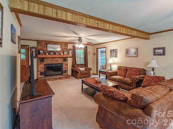 5th image of 1735 Saddlewood Dr
