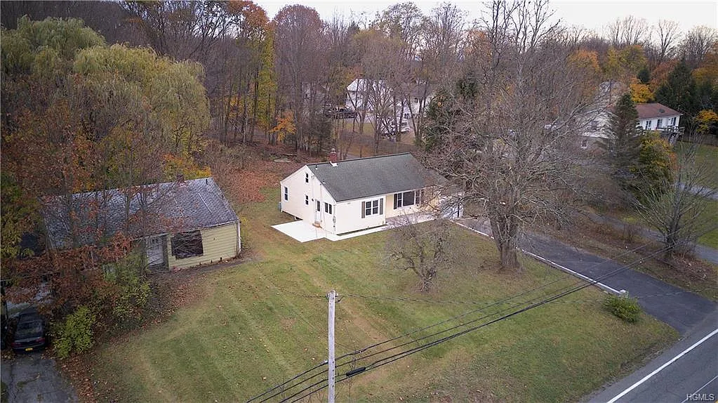 226 Vineyard Ave photo 1