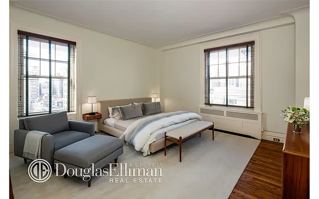 Sold by Douglas Elliman | media 24