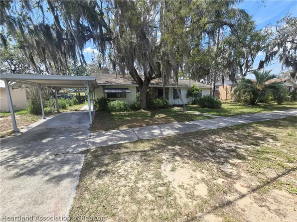 1514 Stenewahee Ave, Sebring, FL 33870