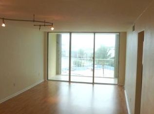 1865 79th St Cswy APT 7C, North Bay Village, FL 33141