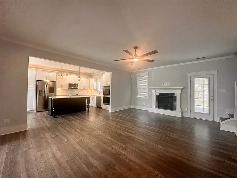 201 Thistleberry Dr — Photo 25
