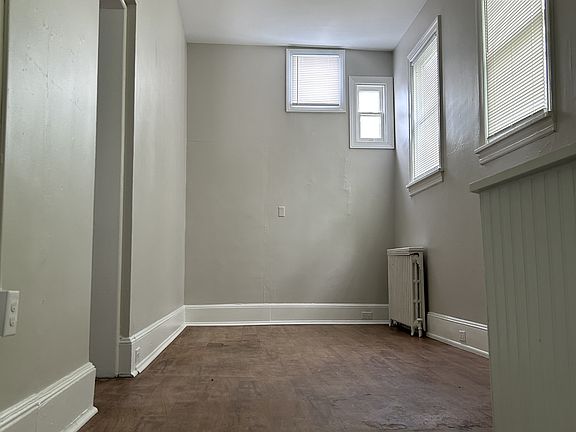 3rd image of 321 N Loudoun St #2A