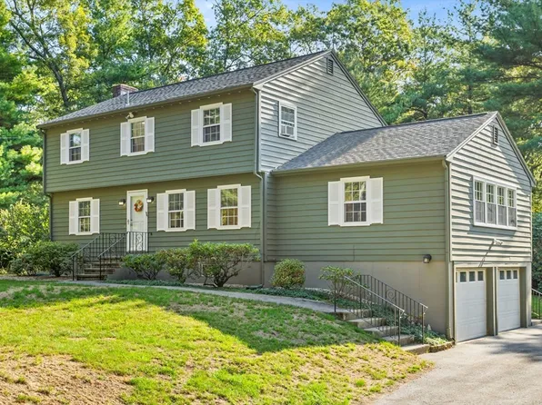 15 Reeves Rd, Bedford, MA 01730