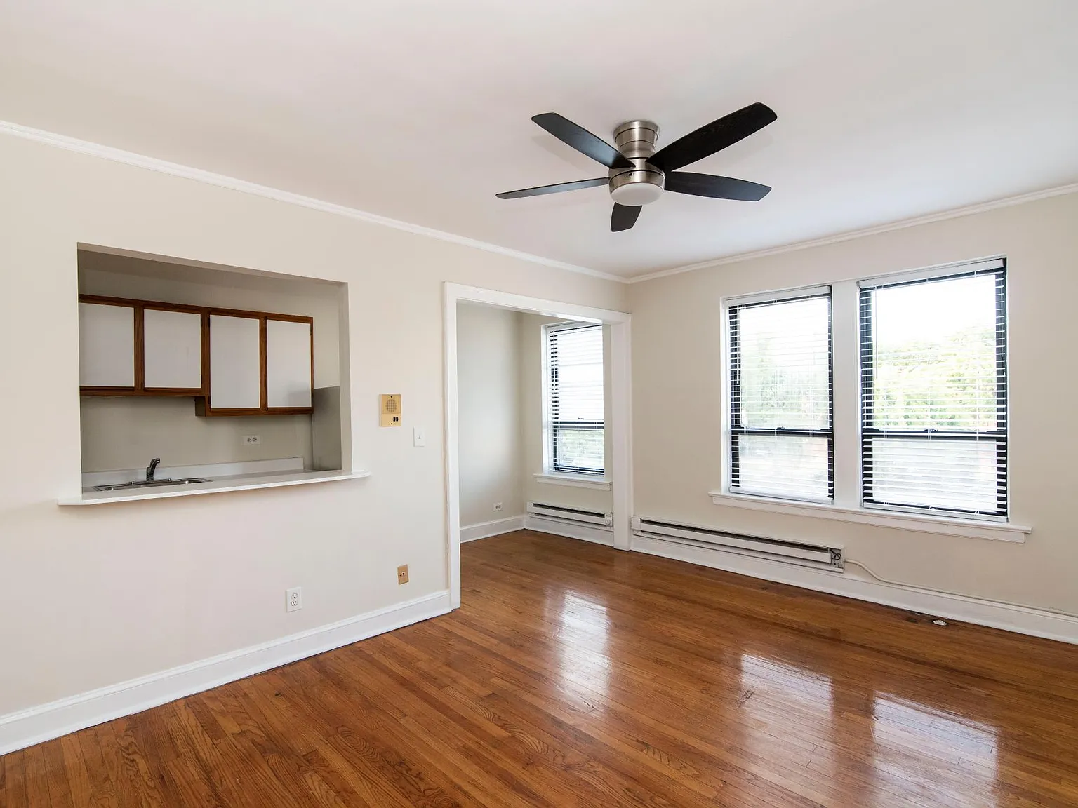 Studio, $1,355 — Photo 1