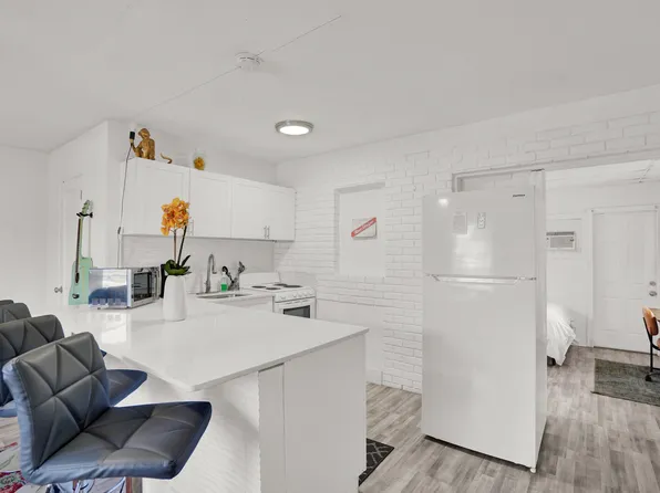 7871 Terrace Rd #B, Lake Worth, FL 33462