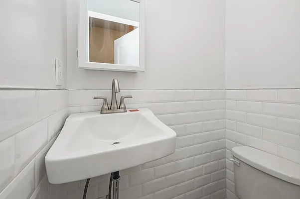 Sold by Orsid Realty Corp | media 6