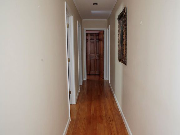 2nd image of 14 Mountain View Lane