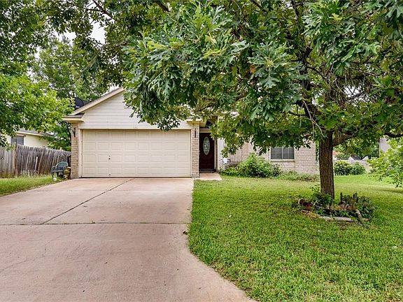 2nd image of 206 Wisteria Dr