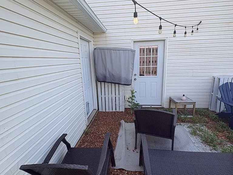 10021 Bellflower Way — Photo 12